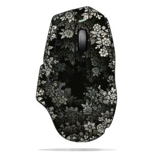 Monochrome Floral Pattern